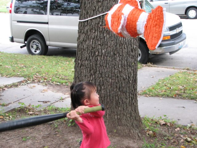 miaspowerswingatthenemopinata.jpg